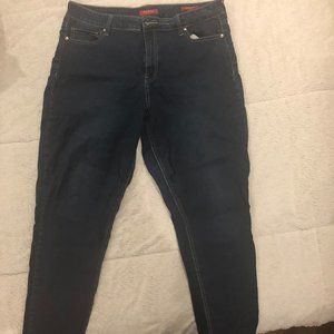 High Waist Skinny Tatiana Fit  by Guess